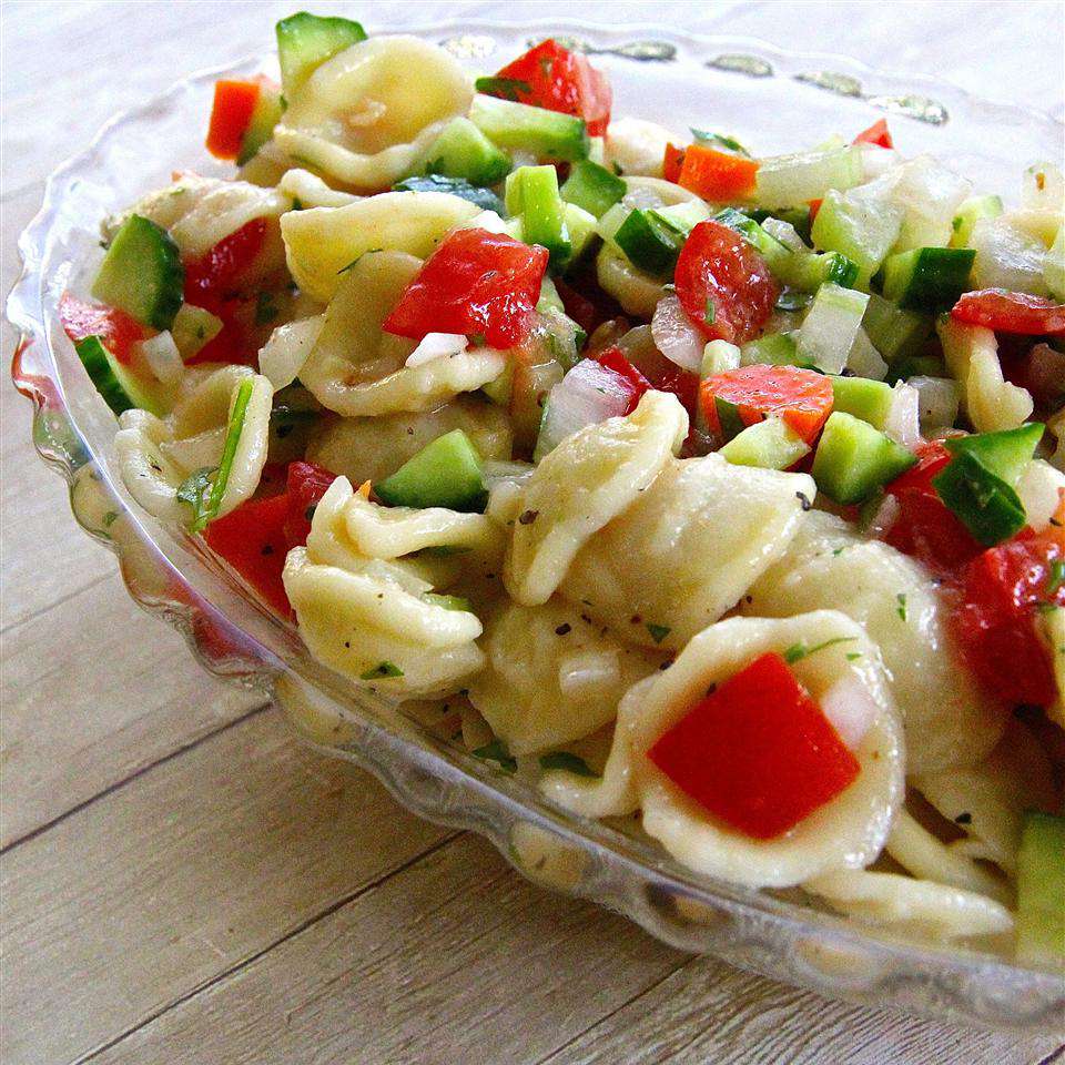 Свежий овощный салат
