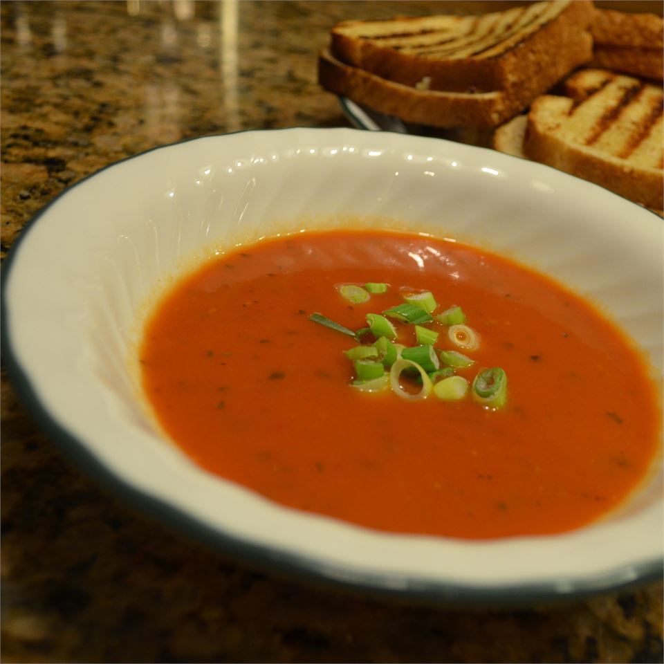 Красный перец и томатный суп