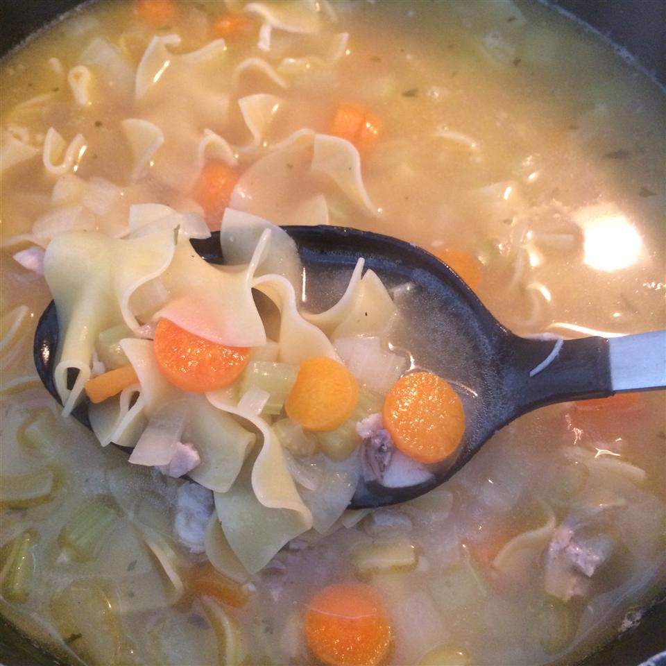 Сенсационный куриный суп с лапшой