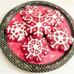 Красное бархатное печенье снежинки