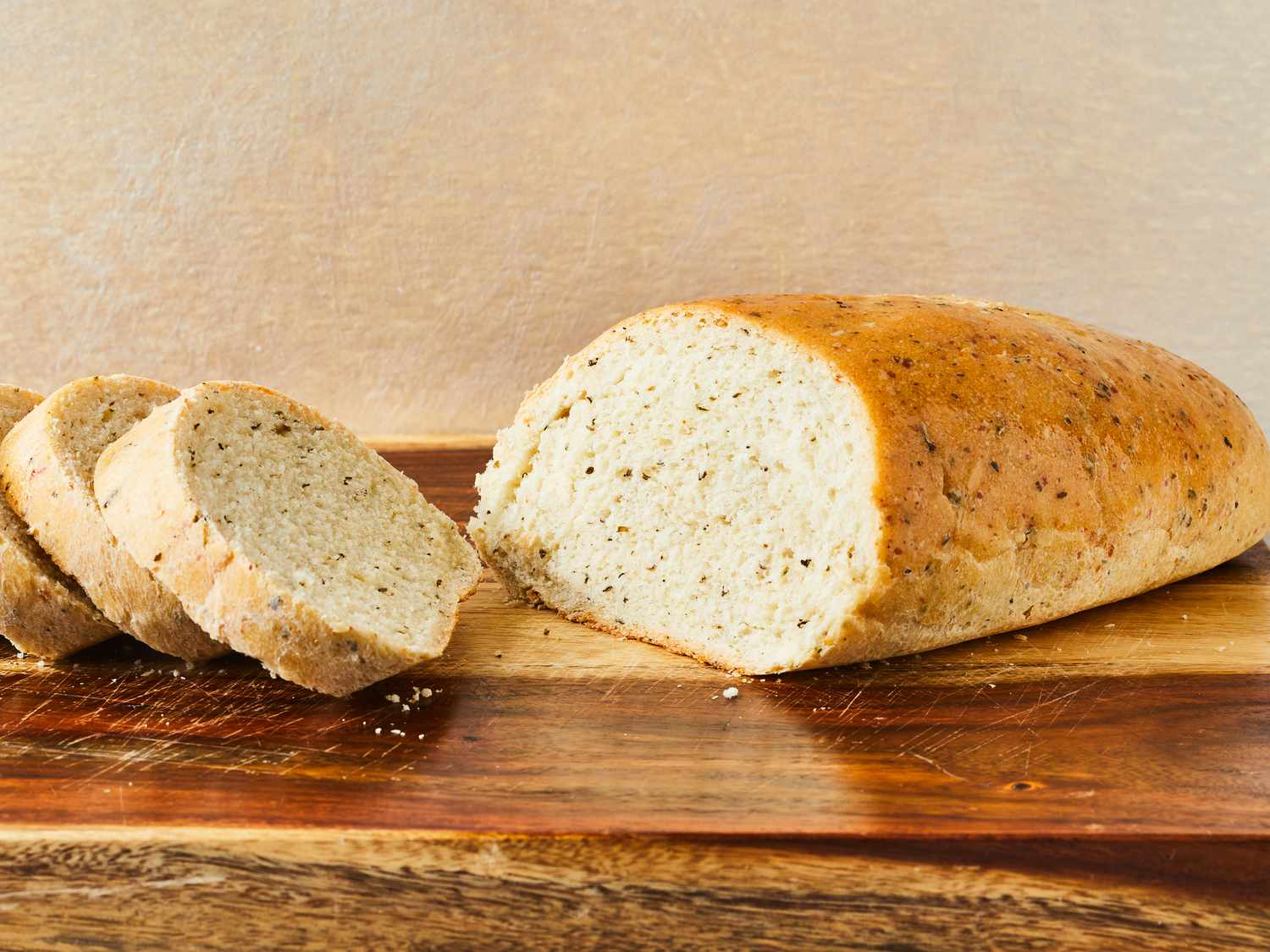 Итальянский травяной хлеб