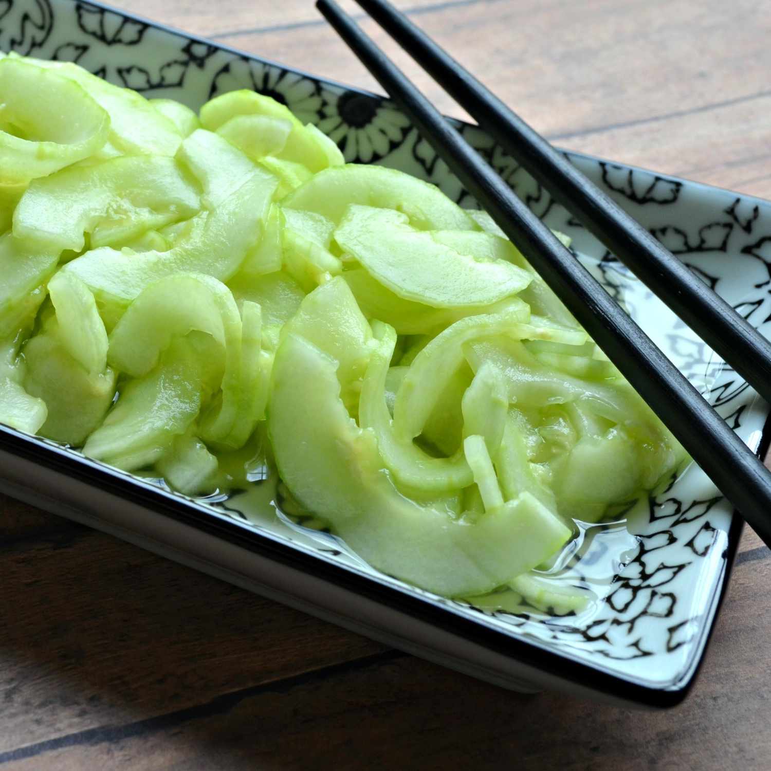 Sunomono (японский салат из огурца)