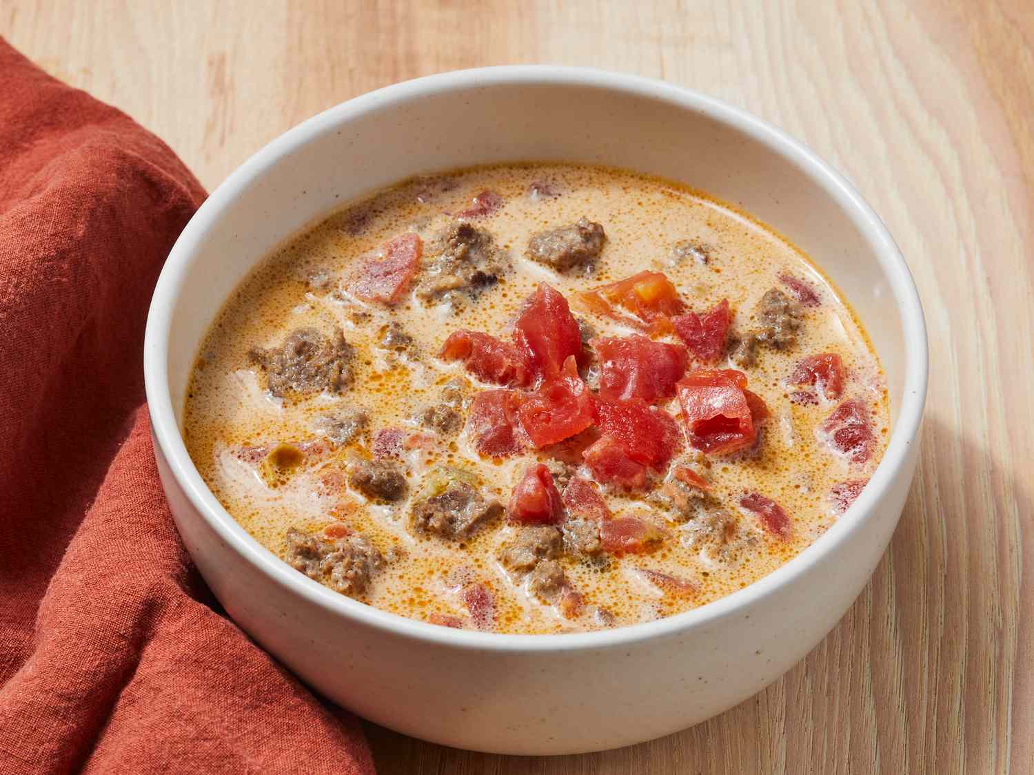 Сливочный кето -тако суп с говяжьим фарш