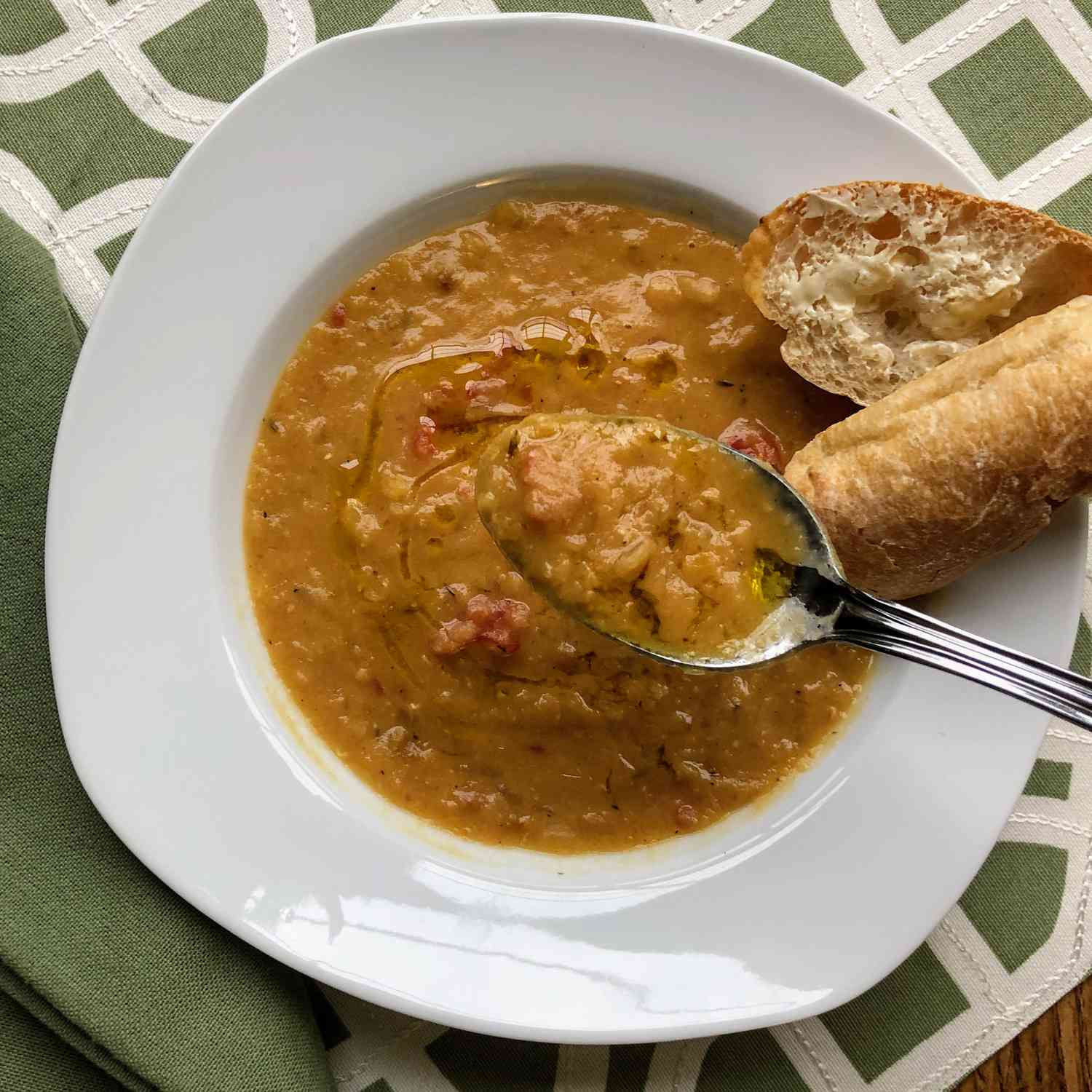 Абрикосовый суп из чечевицы