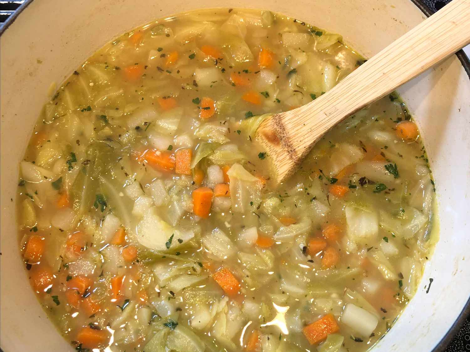 Морковь, картофель и капуста суп