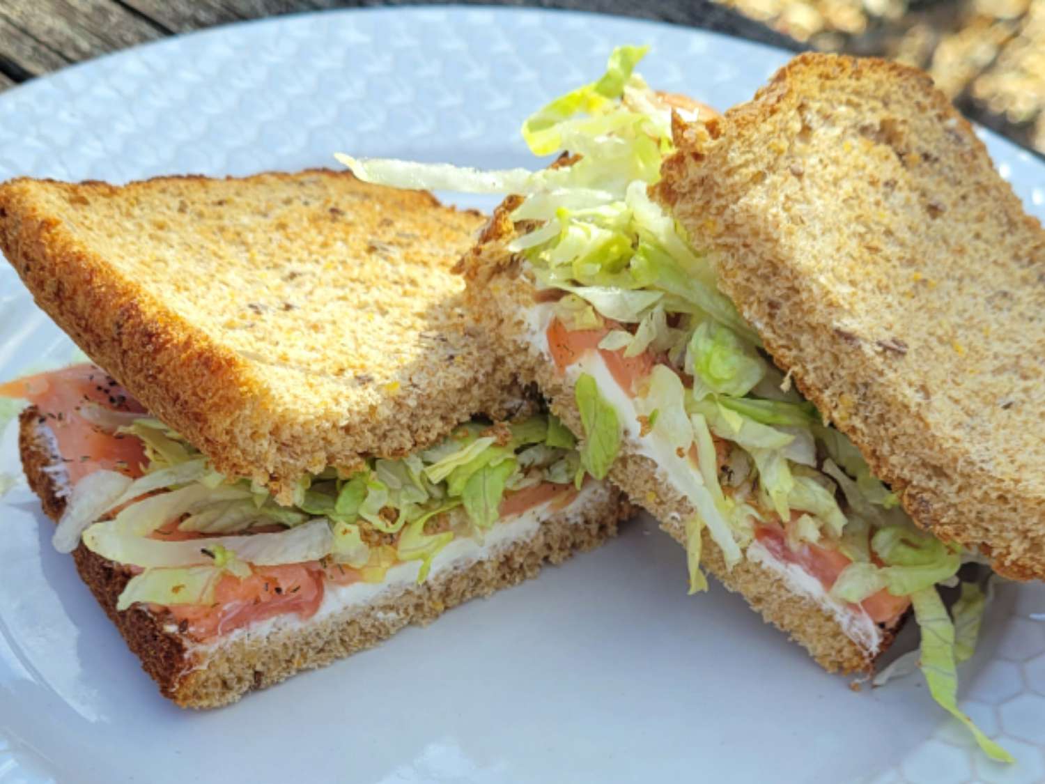 Копченый сэндвич с лосося