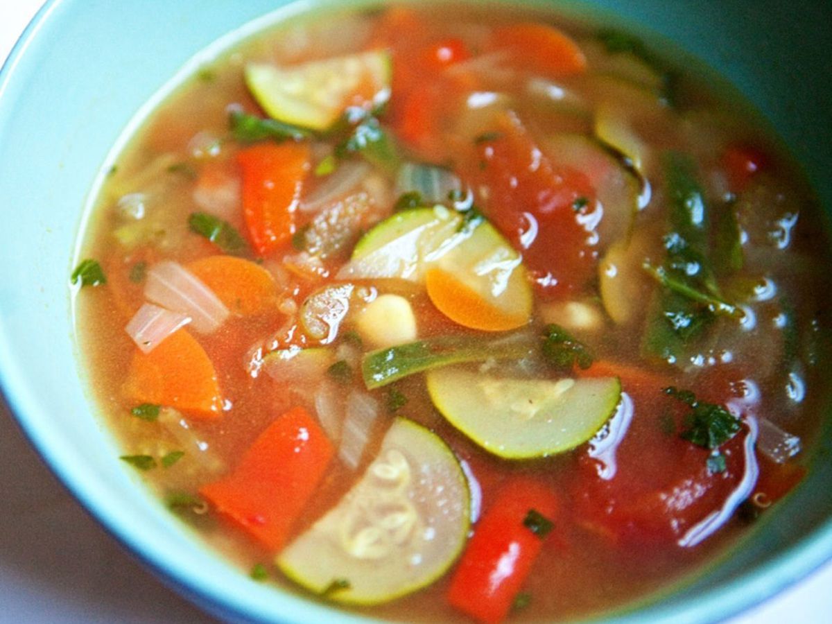 Квиноа и овощный суп